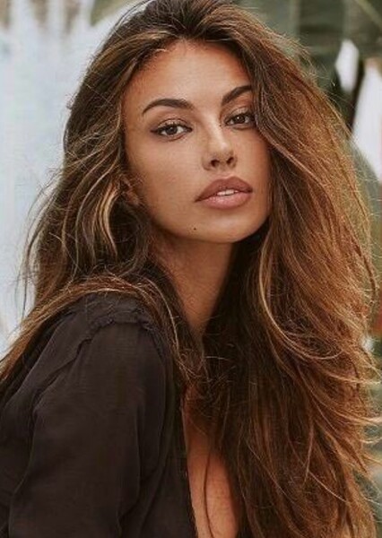 Mădălina Ghenea photo