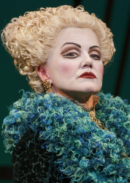 Madame Morrible photo