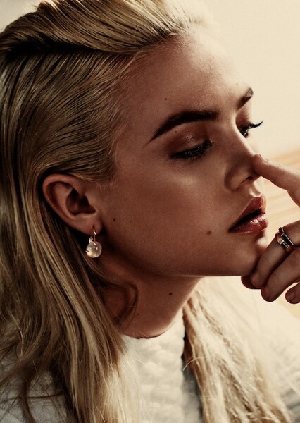 Maddie Hasson photo