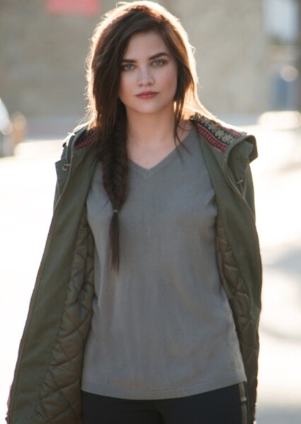 Maddie Hasson photo