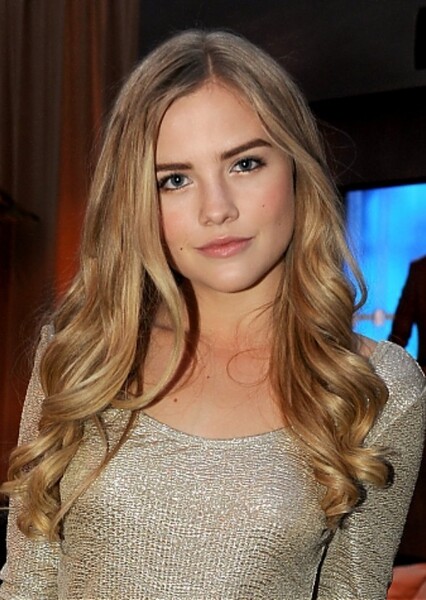 Maddie Hasson photo