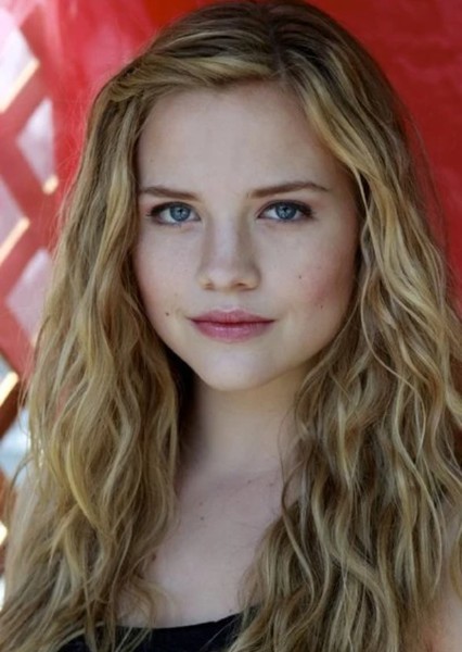 Maddie Hasson photo