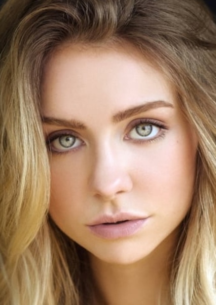 Maddie Phillips photo