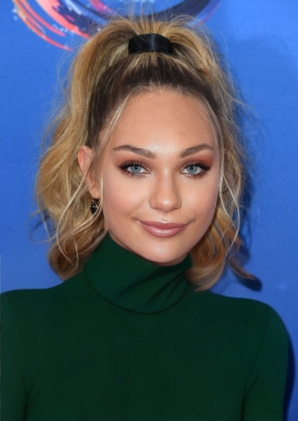 Maddie Ziegler photo