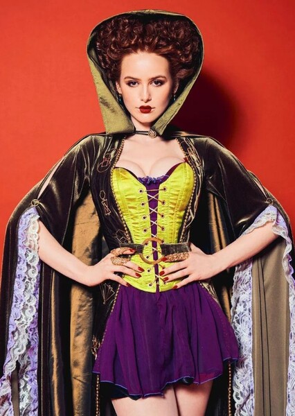 Madelaine Petsch photo