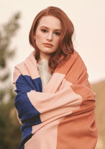 Madelaine Petsch photo