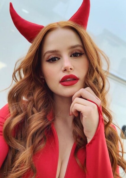 Madelaine Petsch photo
