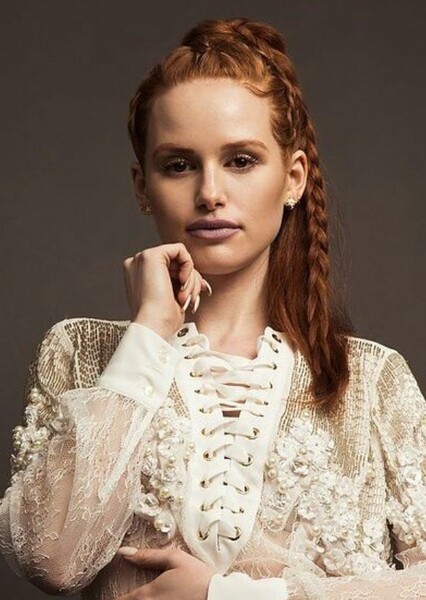 Madelaine Petsch photo