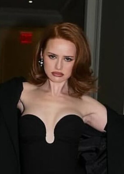 Madelaine Petsch photo