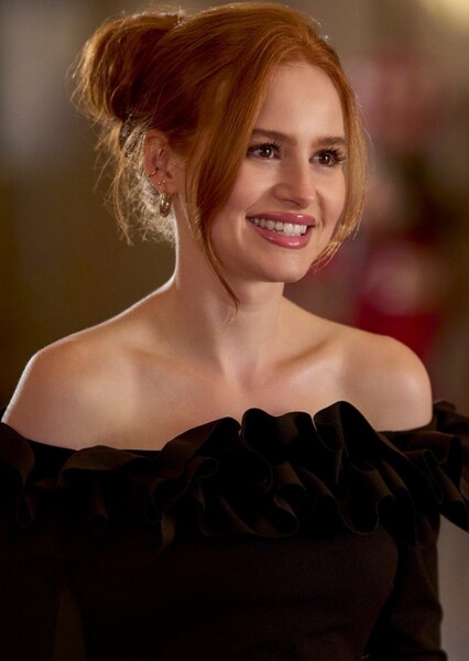 Madelaine Petsch photo