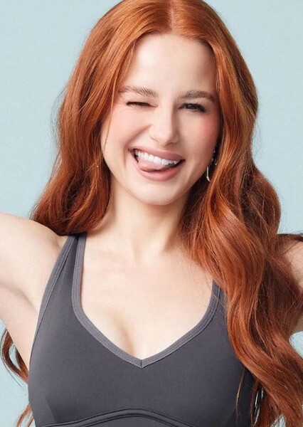 Madelaine Petsch photo