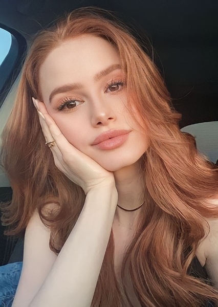 Madelaine Petsch photo