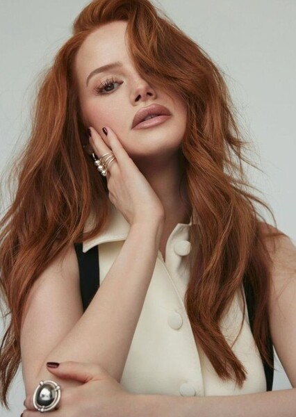 Madelaine Petsch photo