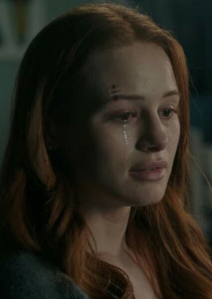 Madelaine Petsch photo