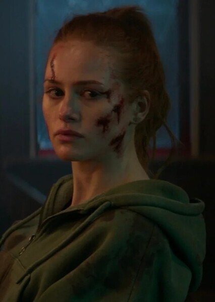 Madelaine Petsch photo