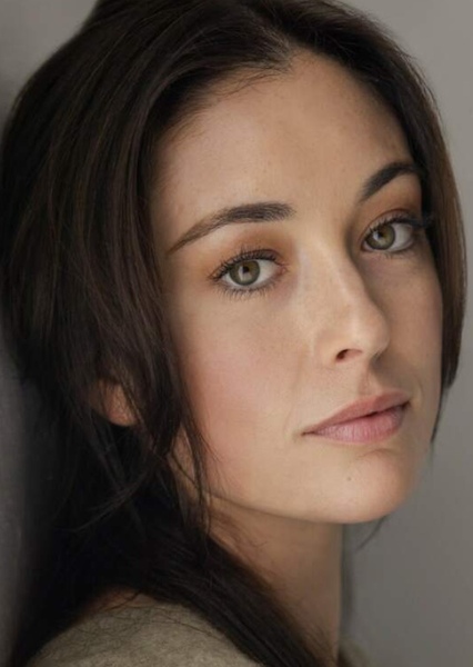 Madeleine Adams photo