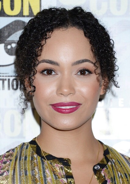 Madeleine Mantock photo