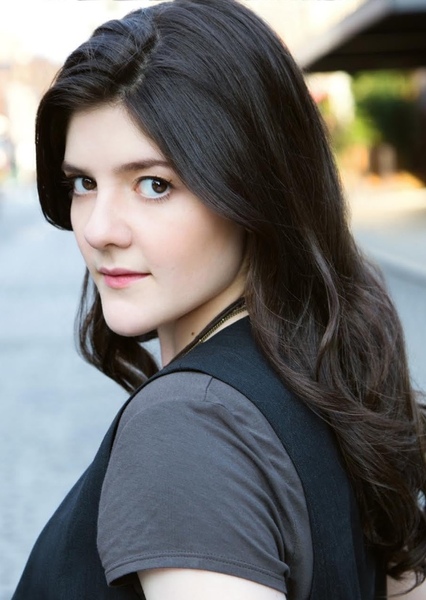 Madeleine Martin photo