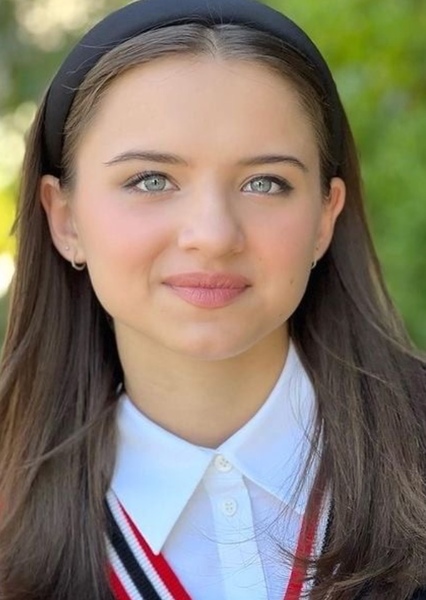 Madeleine McGraw photo