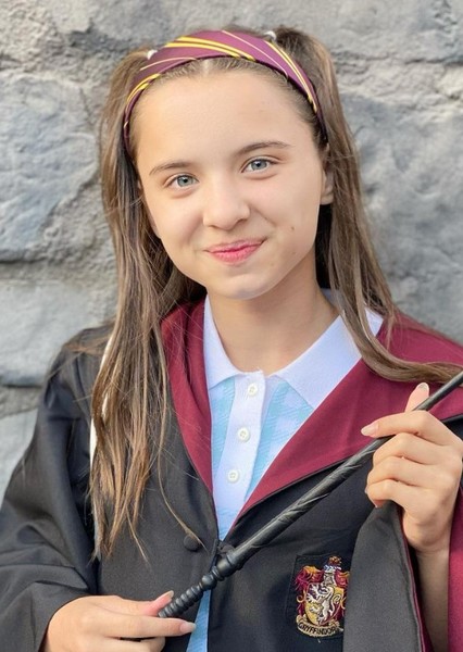 Madeleine McGraw photo