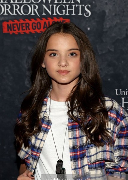 Madeleine McGraw photo