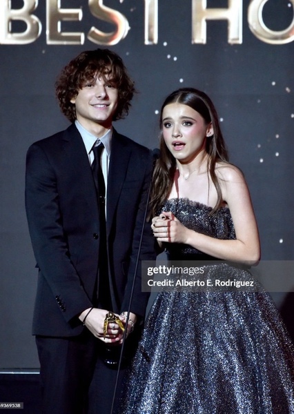 Madeleine McGraw and Mason Thames photo