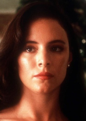 Madeleine Stowe as Elaine Parks in au; Motts and Darlings