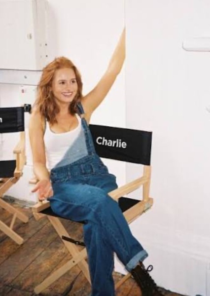 Madeline Petsch photo