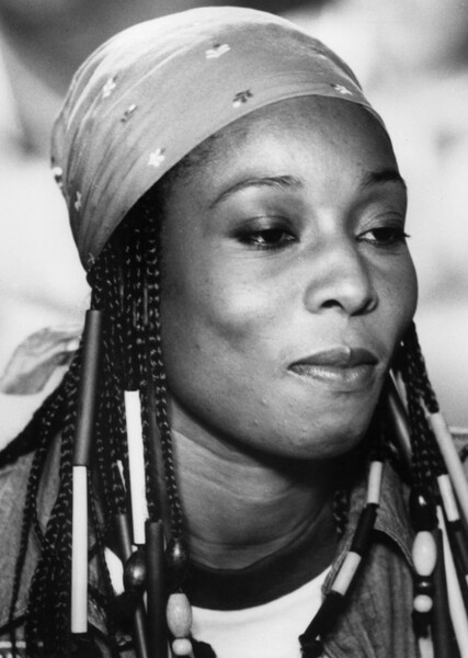 Madge Sinclair photo