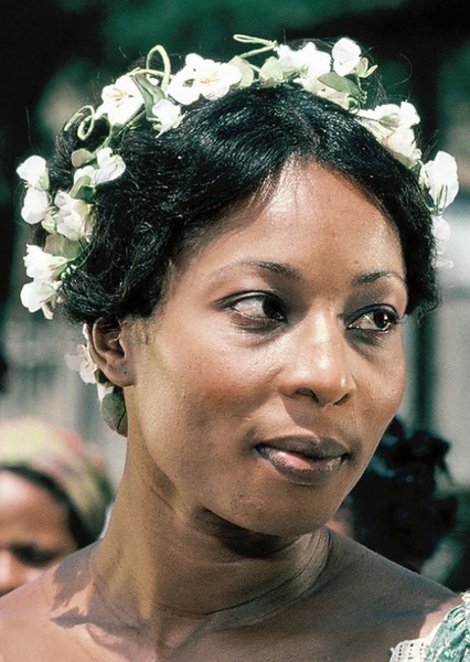 Madge Sinclair photo