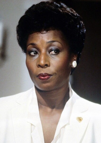 Madge Sinclair photo
