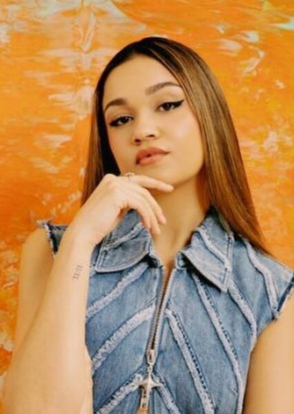 Madison Bailey photo