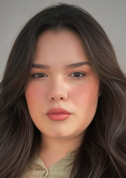 Madison De La Garza
