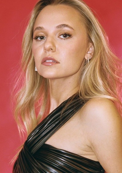 Madison Iseman photo