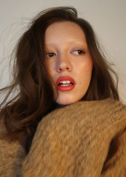 Madison McIntyre photo