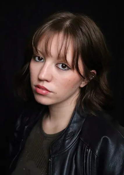Madison McIntyre photo