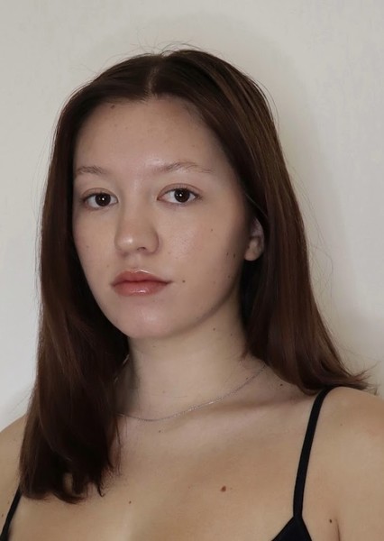 Madison McIntyre photo