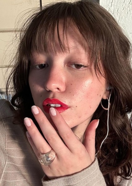 Madison McIntyre photo