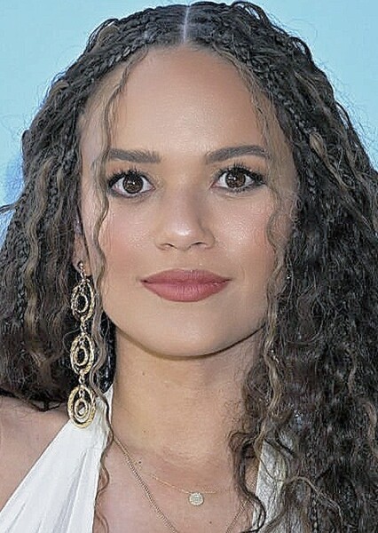 Madison Pettis photo