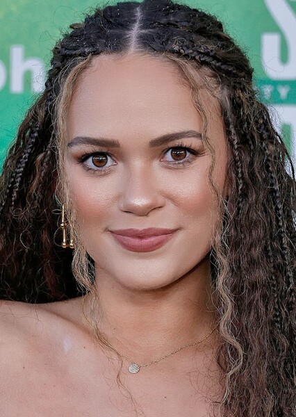 Madison Pettis photo