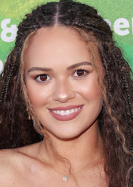 Madison Pettis photo
