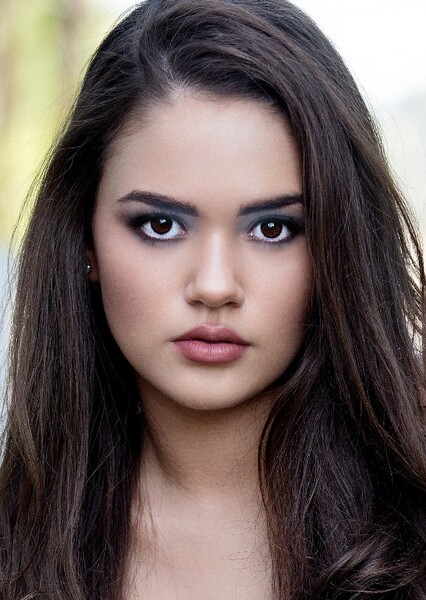 Madison Pettis photo