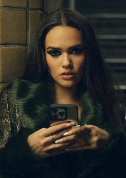 Madison Pettis photo