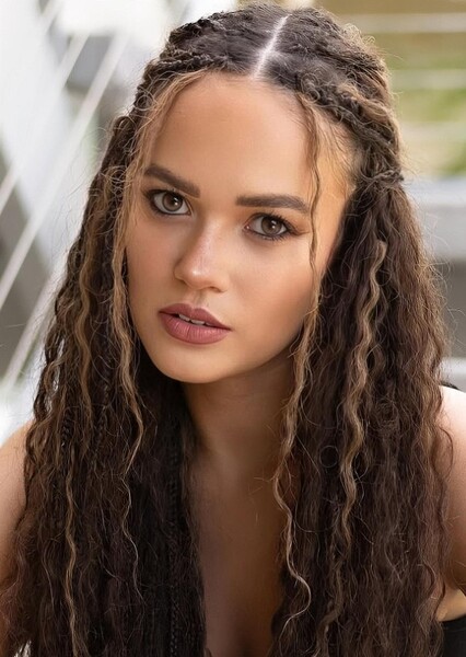 Madison Pettis as Ada Hart in Lost and Lassoed Movie