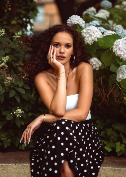 Madison Pettis photo