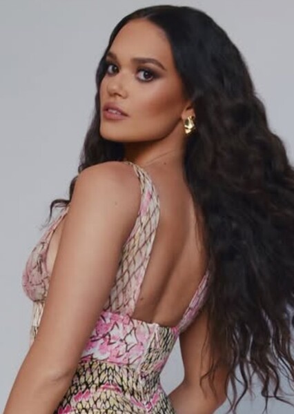 Madison Pettis photo