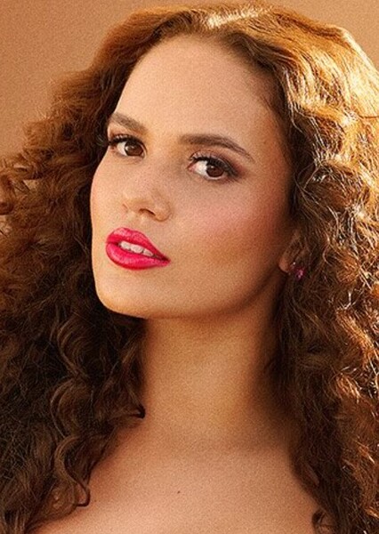 Madison Pettis photo