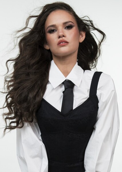 Madison Pettis photo