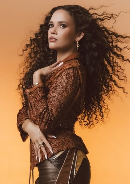 Madison Pettis photo