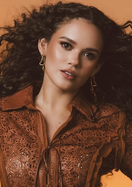 Madison Pettis photo